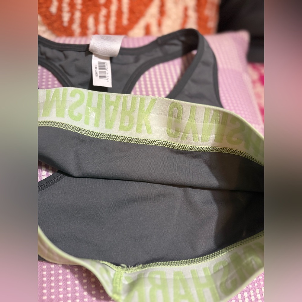 Gymshark sz L Sport Bra (no padding) - Picture 3 of 10